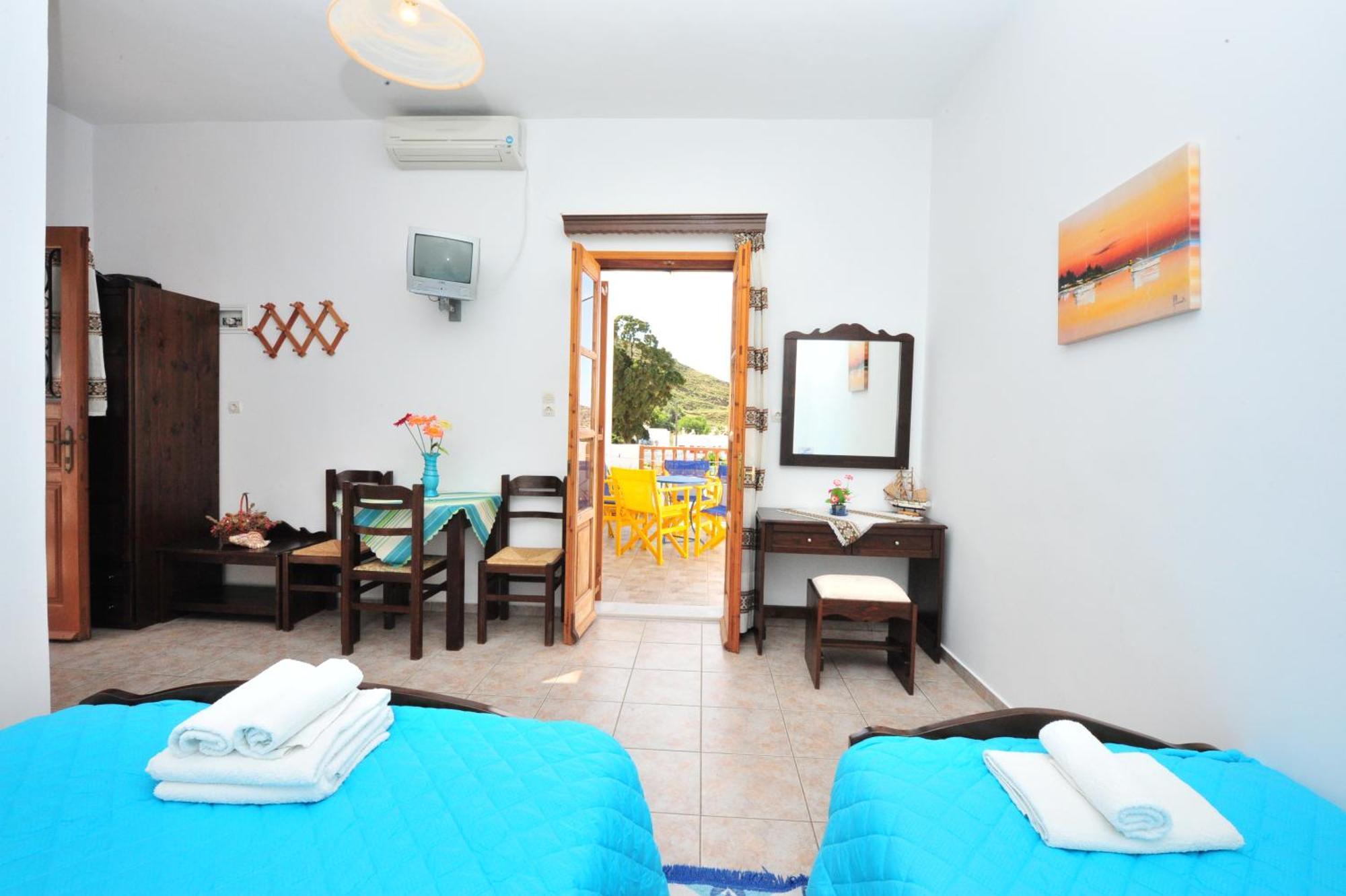 Aparthotel Pension Sofia Amorgos à Katápola Extérieur photo