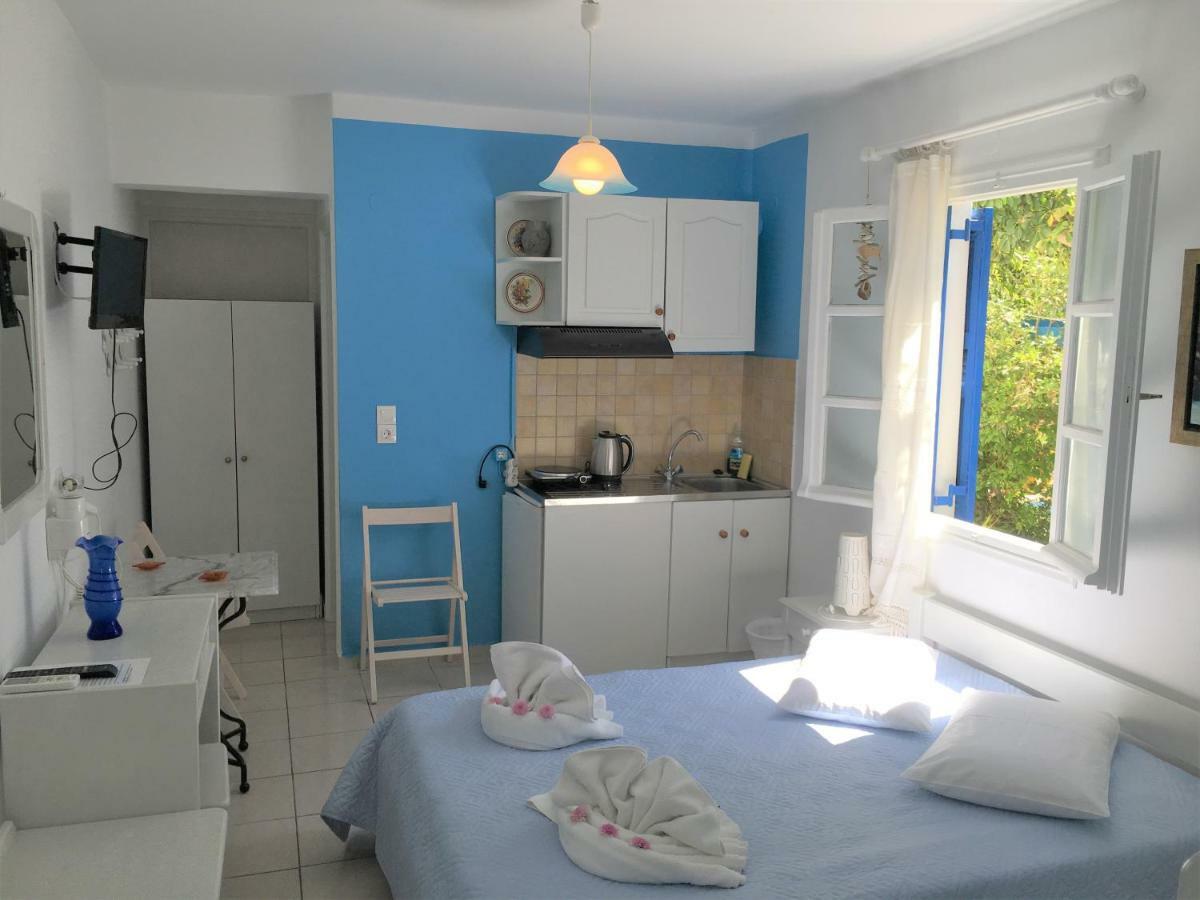 Aparthotel Pension Sofia Amorgos à Katápola Extérieur photo